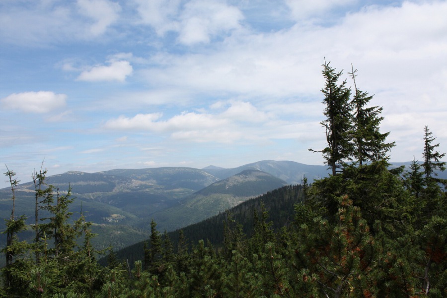 Panorama Krkonoš se Sněžkou